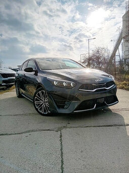 NOVÁ Kia Ceed SW 1,5 T-GDi M6 GOLD, LED, GOLD + MY 2025