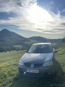 Volkswagen Golf 5 - 1