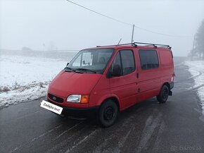 Ford Transit 2.5 51kw 6miestne