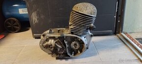 ČZ 175/356 motor