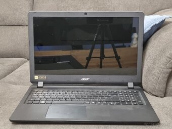 Acer Aspire es1-533 series