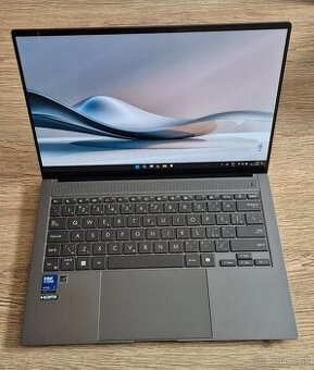 Asus Zenbook S14 OLED - 1