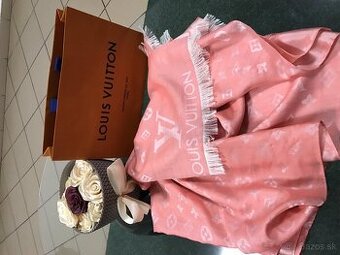 LOUIS VUITTON originál baby pink salik