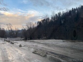 Investičný pozemok na hlavnom ťahu Brezno