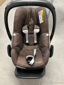 Vajíčko Maxi Cosi Pebble plus + isofix báza