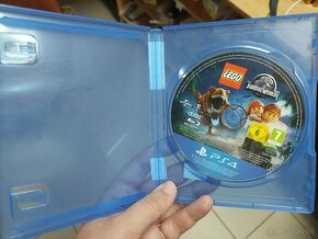 LEGO Jurassic World PS4 v univerzálnom obale