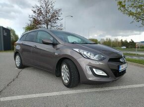 Hyundai i30 CW - 2014 - 1.6 MPI - 85000 km