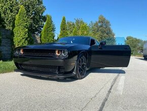 Dodge Challenger 5.7 Hemi Super Track Pack