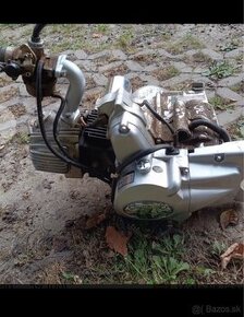 Motor na ATV  125