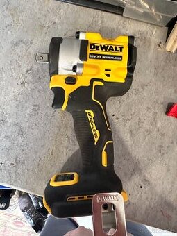 Dewalt dcf922 - 1