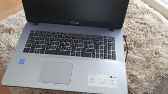 Predám notebook ASUS Vivobook 17 - 1