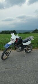 Suzuki DR 600 - 1