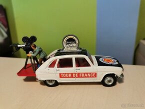 Corgi toys Renault R16