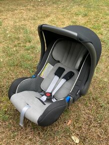 Britax Romer Baby-Safe ECE R44/04