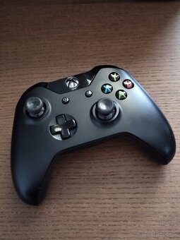 Xbox one ovladac