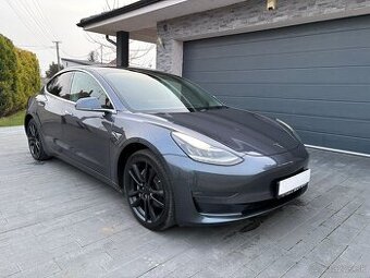 Tesla Model 3 dual motor Long Range