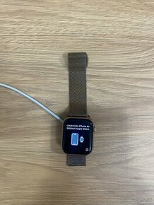 Apple Watch Series 4 - 1