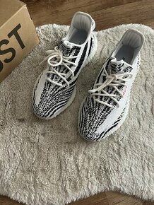 Adidas Yeezy boost 350 v2 “zebra” - 1