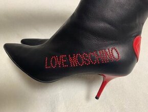 Kožené čižmičky zn. Love Moschino originál