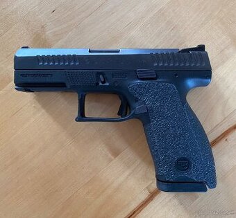 CZ P10C