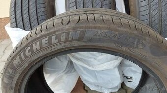 Predam letné pneu Michelin Primacy 4, 235/45 R20 100V