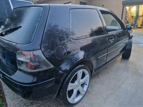 Elektrony r18 rozteč 5x100 golf octavia seat