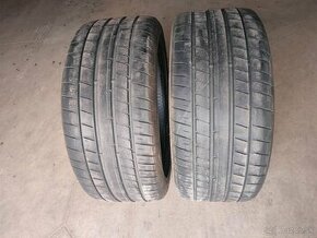 Predám 2 ks letných pneu Dunlop 285/40 zr20