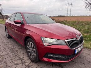 ŠKODA Superb 1.5 Tsi 110Kw DSG r.v 2022 naj 42tkm koupeno v