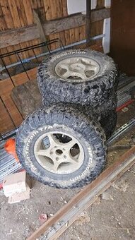 BFGoodrich Mud-Terrain T/A 31x10 r15