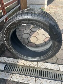 Pneumatiky Michelin R19 - Hankook R19