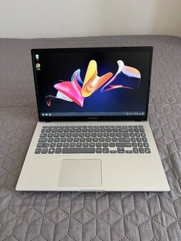 Predam 15" notebook ASUS, Kosice