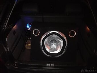 Predám Subwoofer Sony 1500w+dva zosilňovače+ nové repráky.