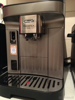 Delonghi Kávovar