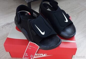 Nové originál NIKE sandále