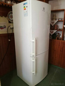 Kombinovaná chladnička Electrolux