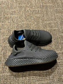 Tenisky Adidas Deerupt, velikost 39 1/3 sivé - 1