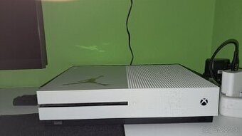 Xbox one 500gb IBA OSOBNÍ ODBER