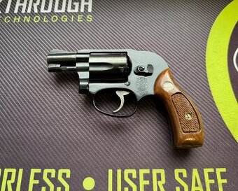 Predám revolver Smith Wesson