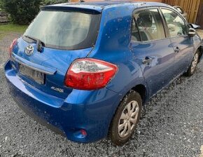 Rozpredam TOYOTA AURIS 1.33 Dual-VVTi 73kW 1NR-FE 2010