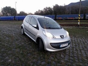 Peugeot 107 - 1