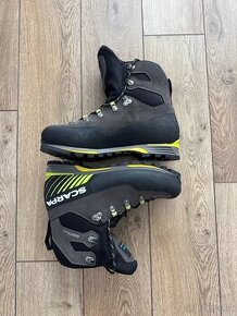 Topanky Scarpa Manta Tech GTX