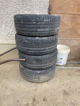 Michelin Sport 225/40 ZR18 (92Y)