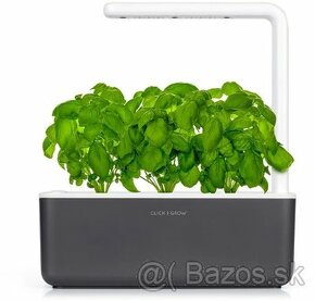 Click and Grow Smart Garden