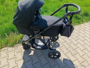 Britax B motion 4