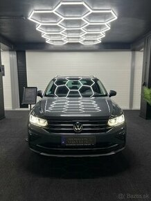 Volkswagen Tiguan 2021 2.0tdi 110kw dsg virtual 1.majiteľ - 1