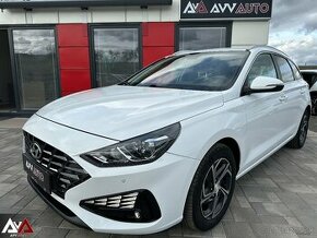 Hyundai i30 CW 1.6 CRDi DTC Family, v Záruke, F1 radenie, SR