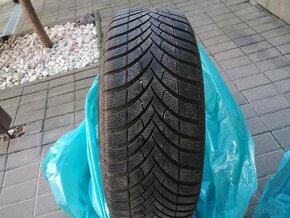 Zimné Dunlop a Semperit 215/60 r16