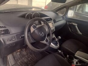 Toyota Verso 2012