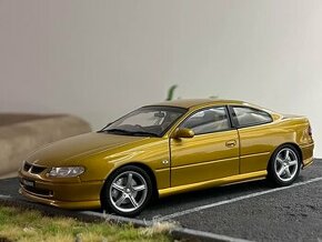 1:18 1998 HOLDEN 5.7 V8 Commodore - AUTOart - 1