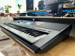 Yamaha psr sx700 + kufor v cene - 1